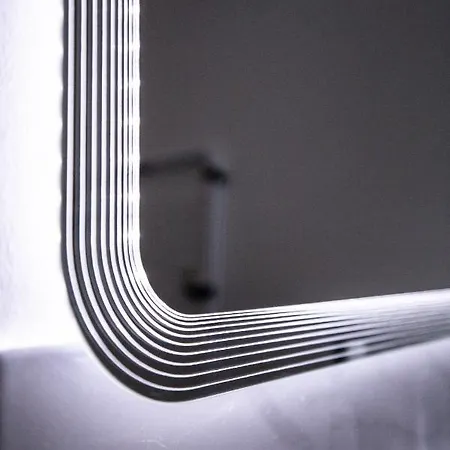 Spacieux Chic - Confort - Proche Parcs & Thermes アパート *