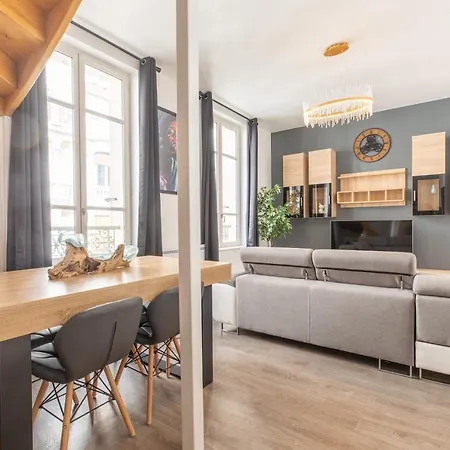 شقة Spacieux Chic - Confort - Proche Parcs & Thermes *