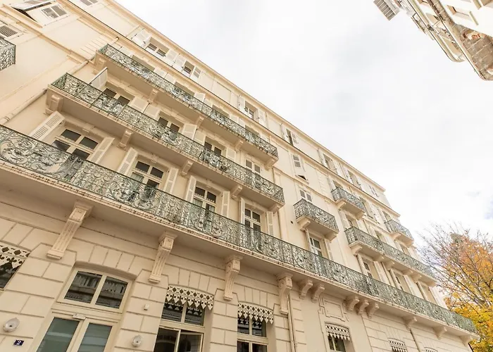 Spacieux Chic - Confort - Proche Parcs & Thermes *